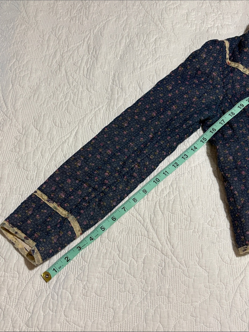Vintage Quilted Navy Floral Cropped Jacket - Picture 6 of 7